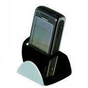Подставка для мобильного телефона; 7,5х5,2х4,6 см; металл, искусственная кожа